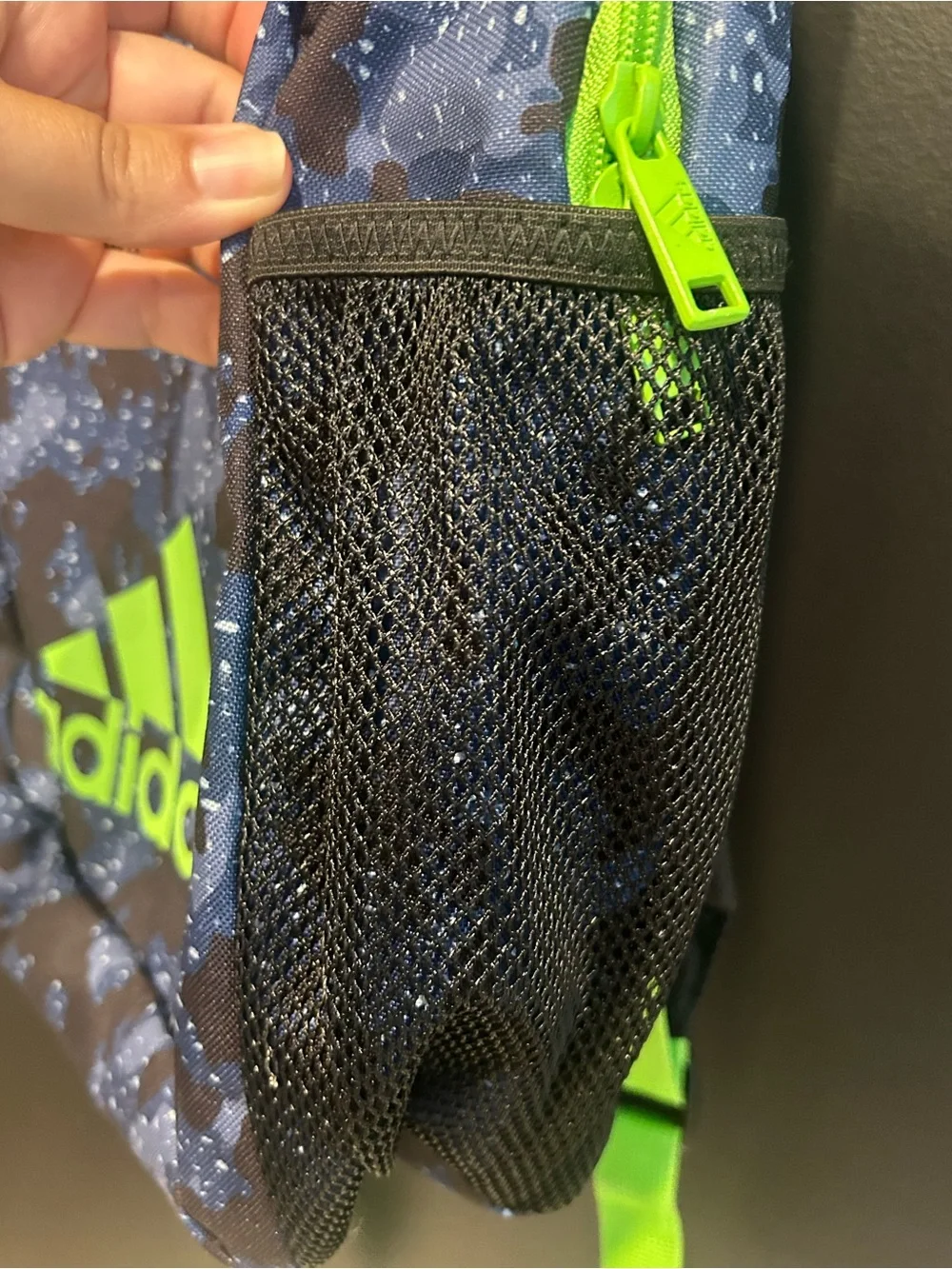 adidas features eye
